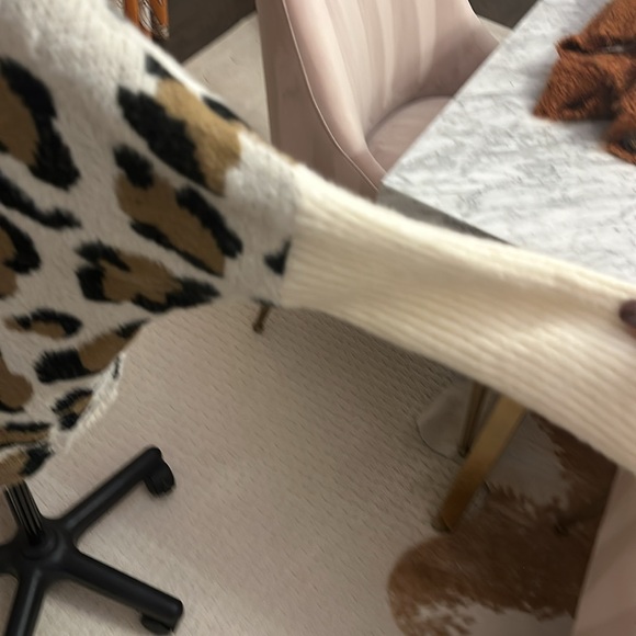 Leaped print dolman sleeve cardigan - Picture 3 of 6